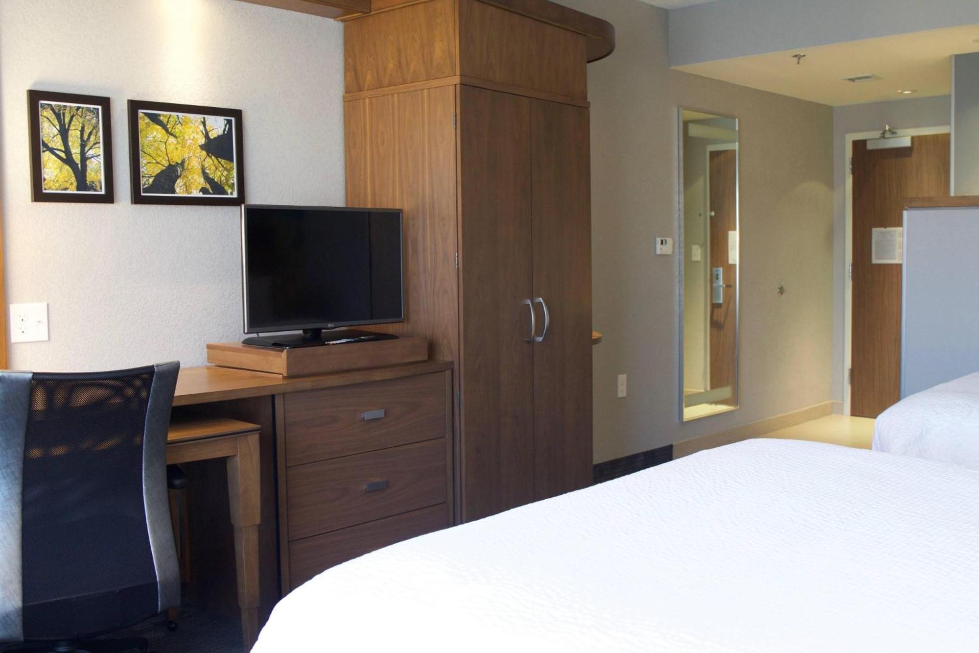 Courtyard By Marriott Asheville Airport Флетчер Экстерьер фото