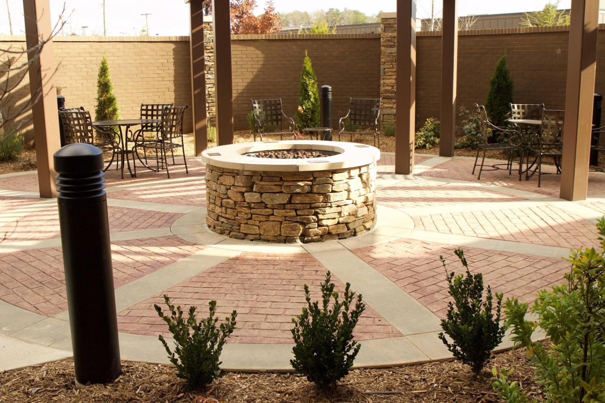 Courtyard By Marriott Asheville Airport Флетчер Экстерьер фото