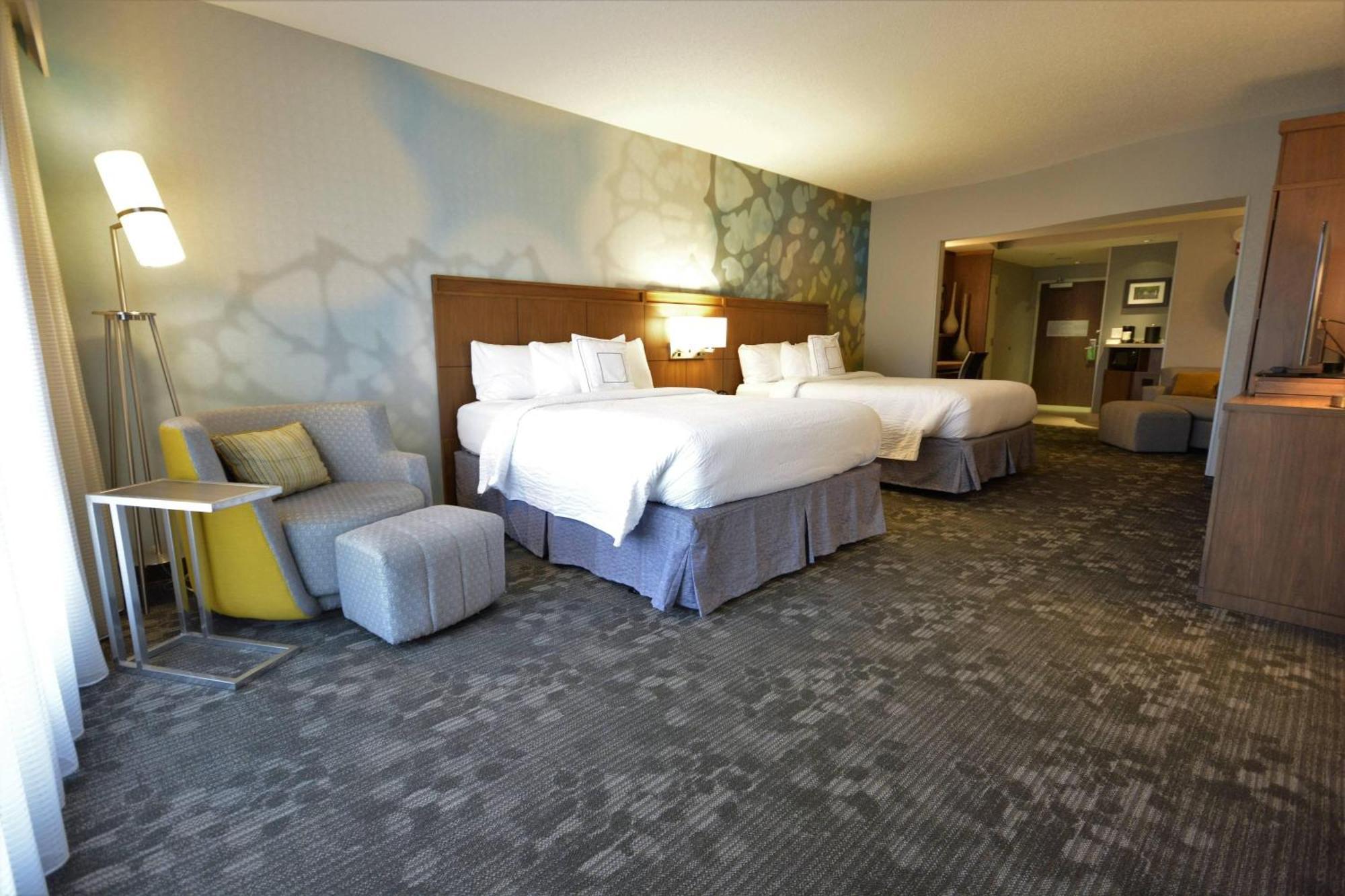 Courtyard By Marriott Asheville Airport Флетчер Экстерьер фото